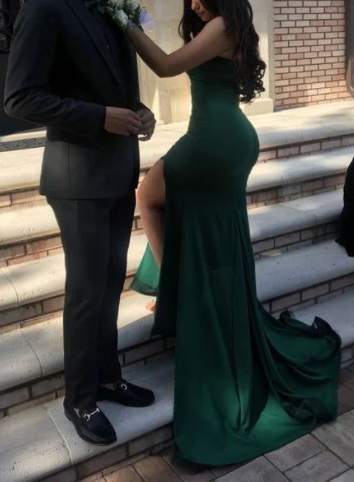 Vestidos de fiesta largos con abertura y corte sirena sin tirantes y cola larga